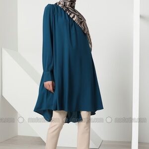 Women Long sleeve modest petrol round neck tunic size 38 EU nwt